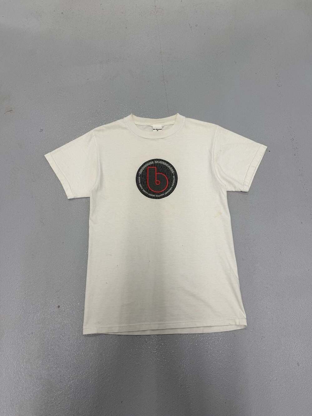 Vintage 90s White Birdhouse Skateboards Middle Logo Graphic T-Shirt